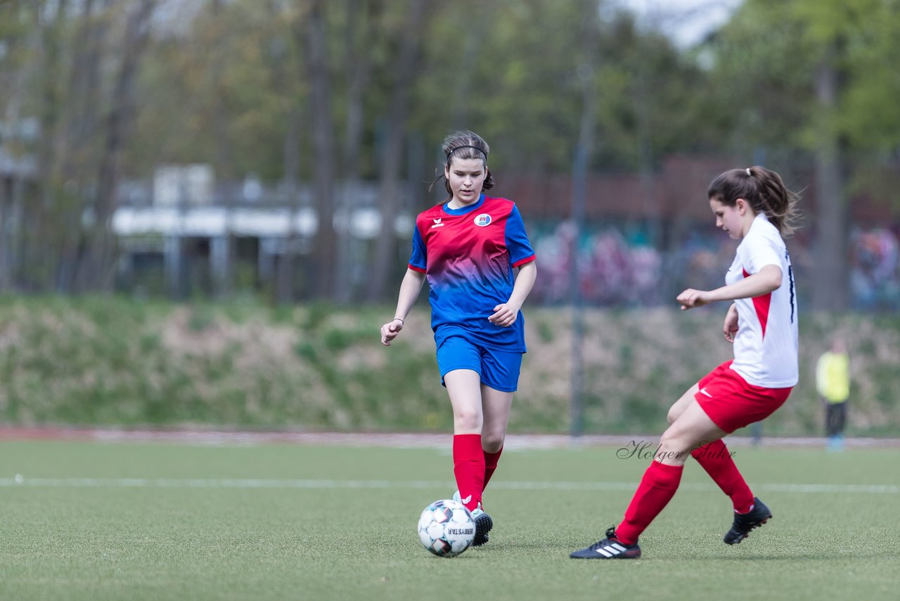 Bild 160 - wCJ Walddoerfer 2 - VfL Pinneberg 2 : Ergebnis: 7:0